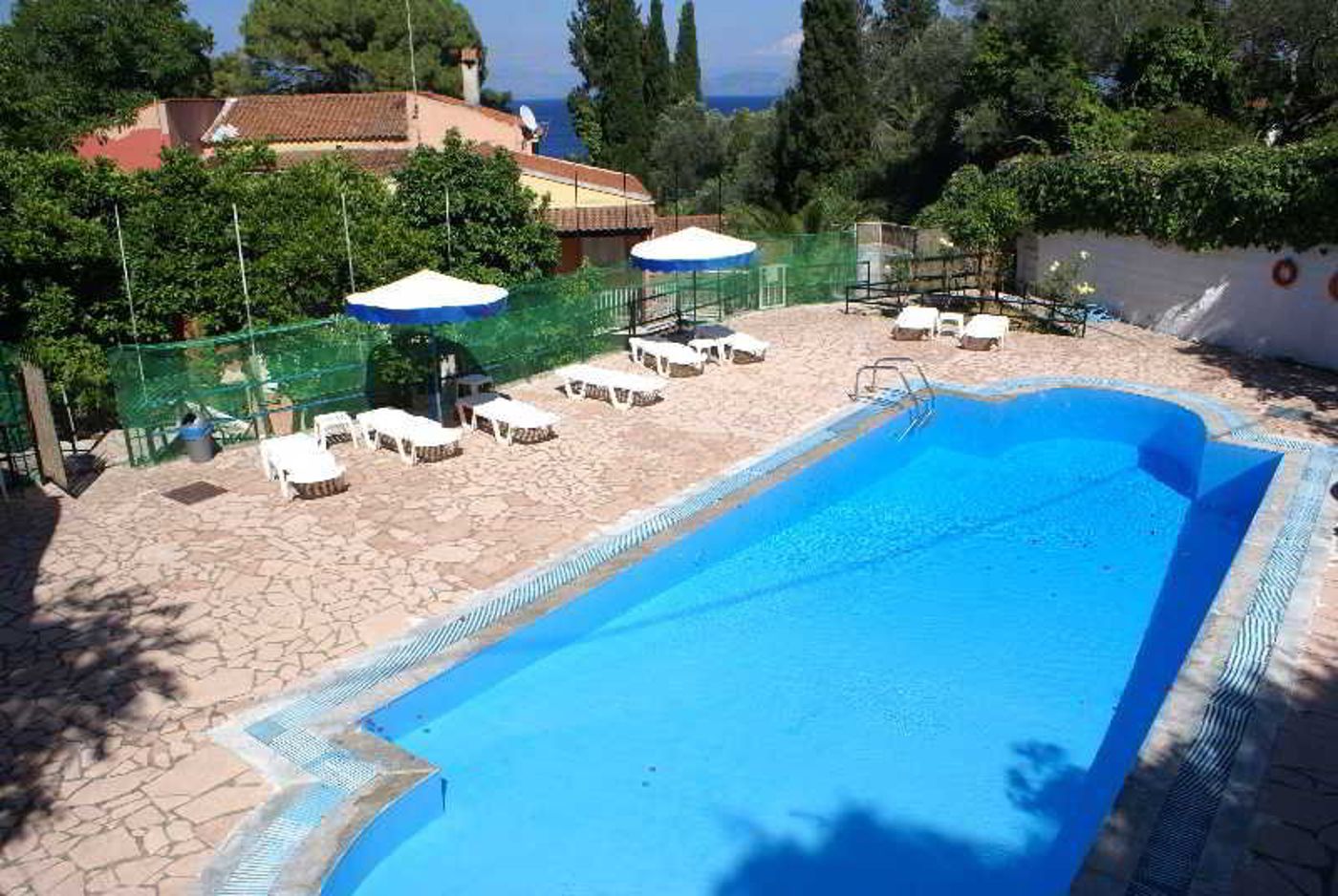 Fouxia-Apartments-and-Studios-Pool-2