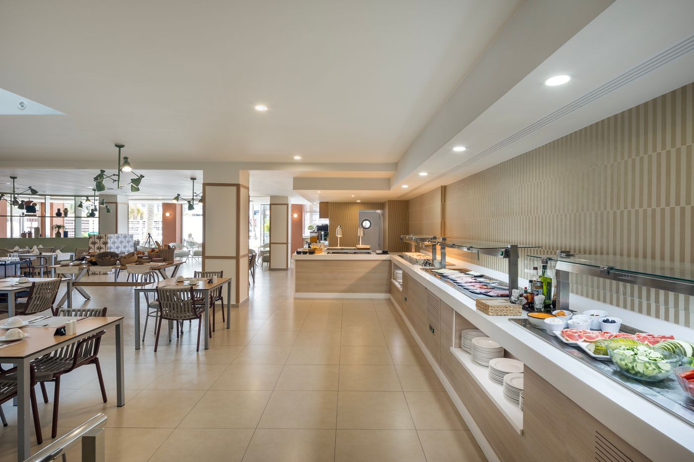 Hotel-LIVVO-Anamar-Suites-Restaurant-43