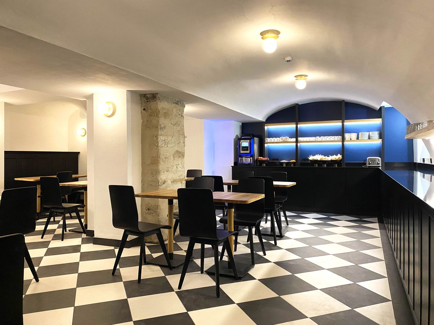 New-Hotel-Lafayette-Restaurant-8