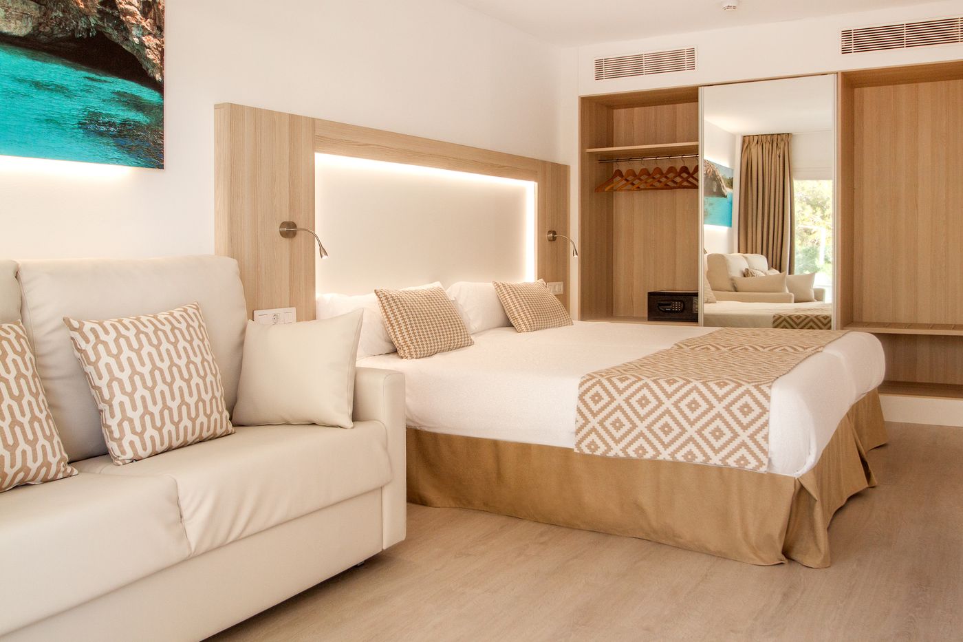 Ola Apartments Bouganvilla