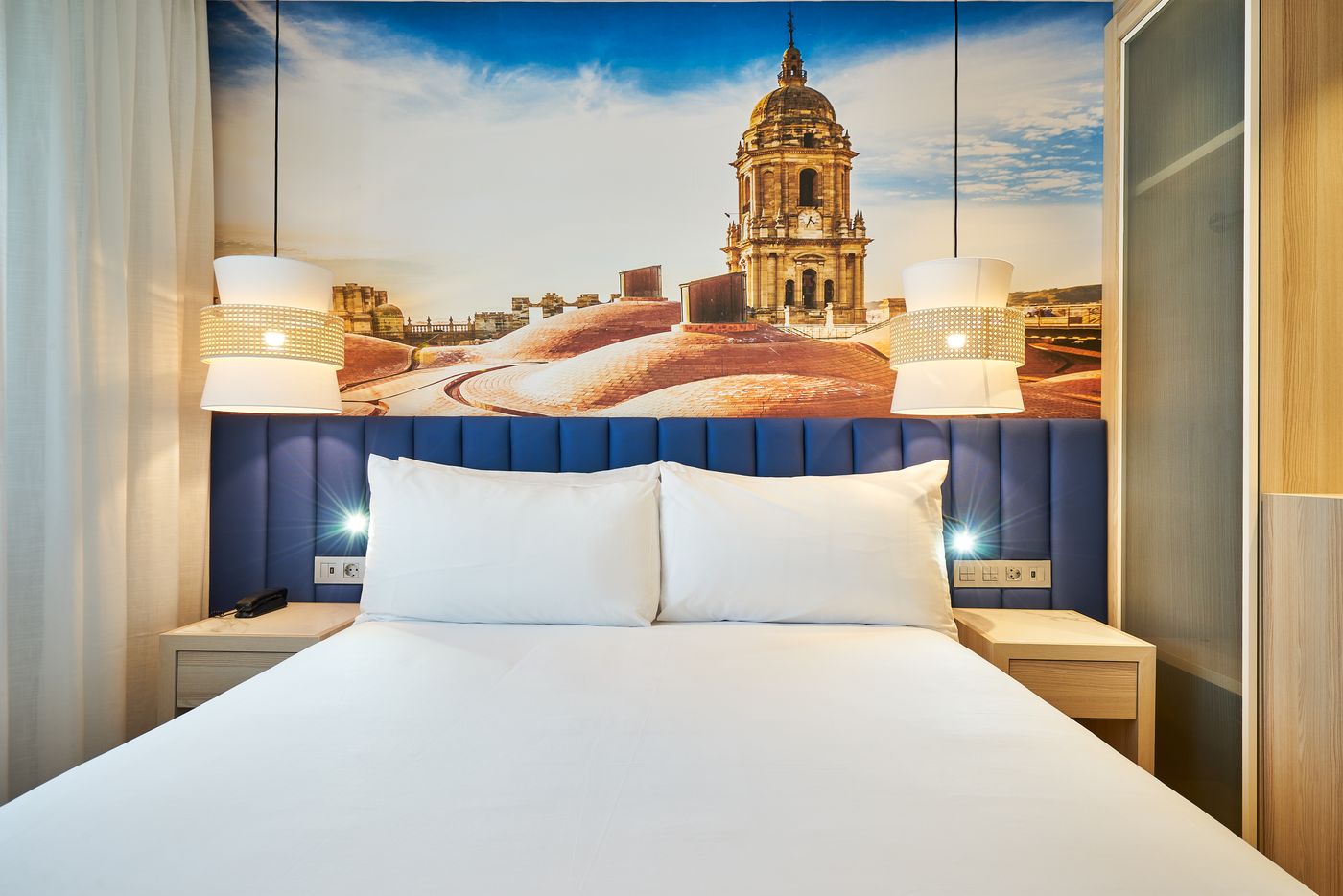 Eurostars-Astoria-Room-4