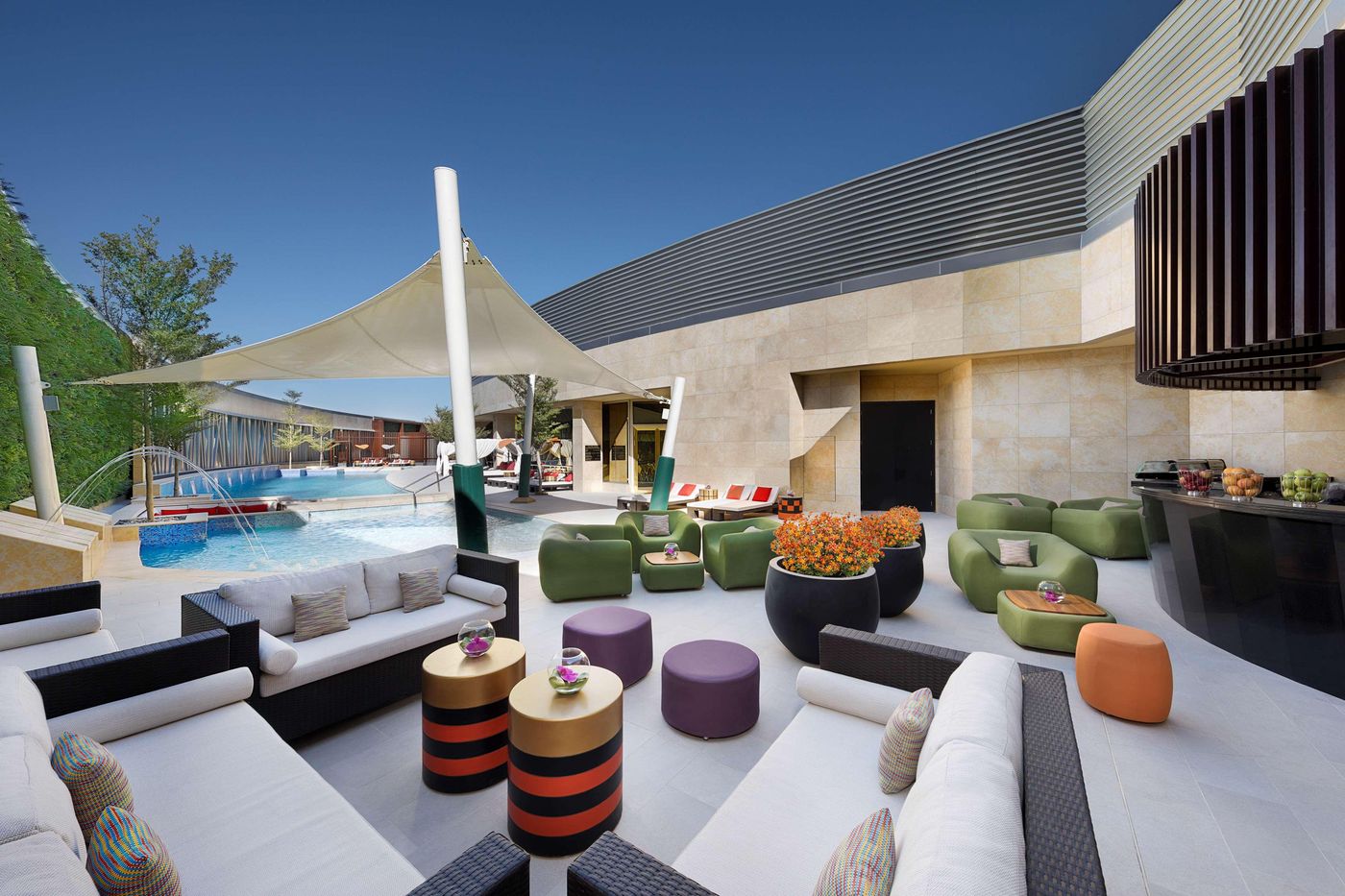 AlRayyan-Hotel-Doha--Curio-Collection-by-Hilton-Pool-48