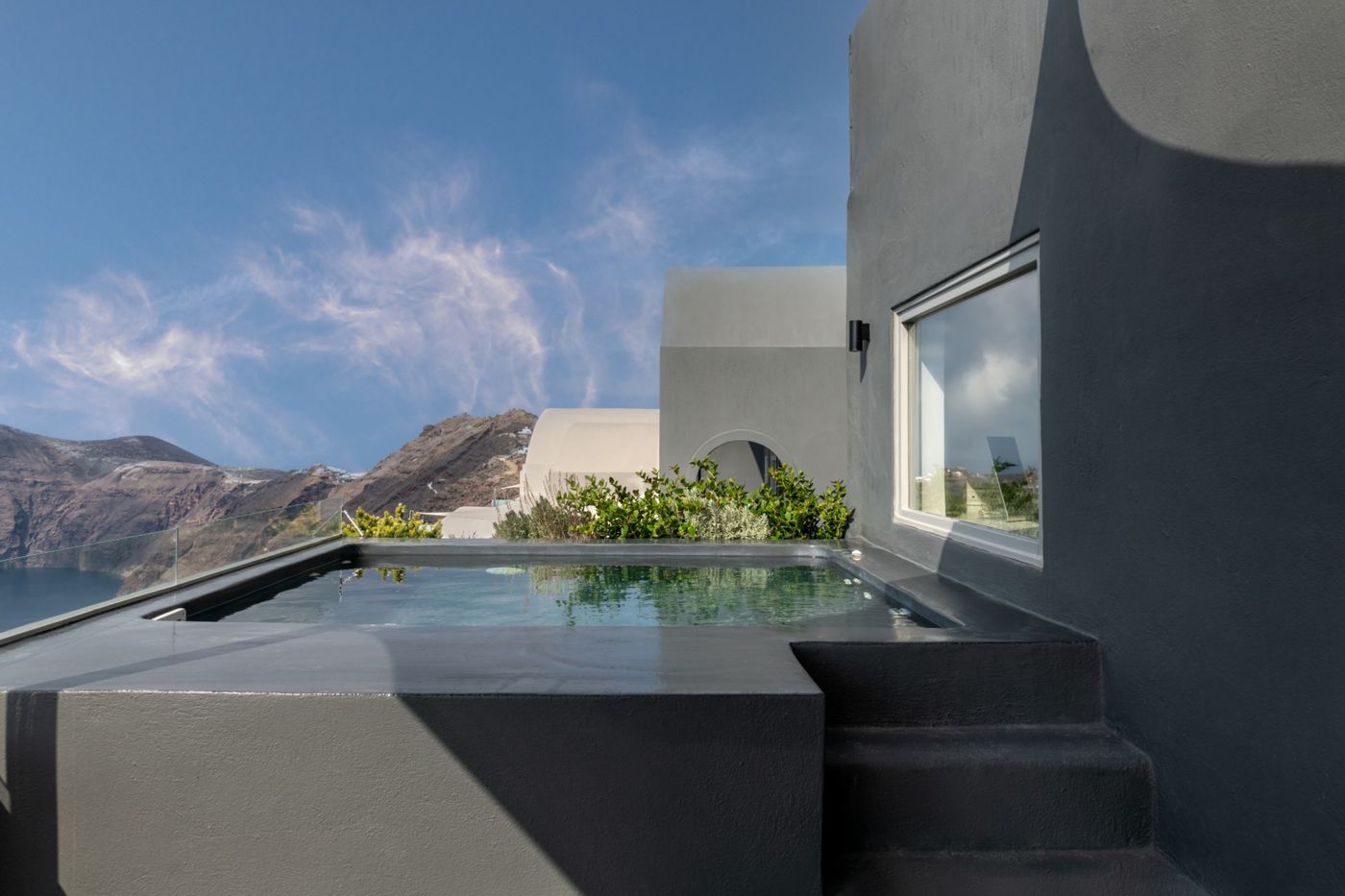 West-East-Suites-Room-91