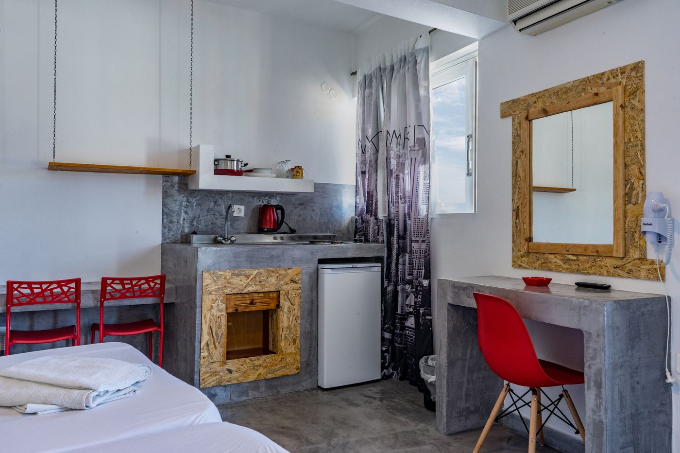 Family-House-Room-20