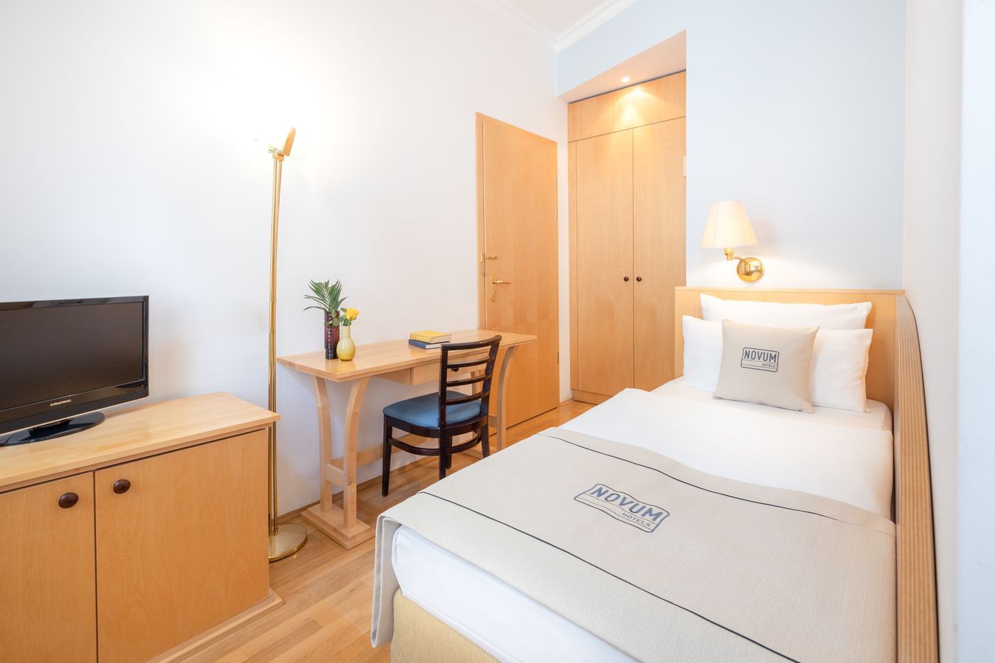 Hotel Kronprinz Berlin - Germany - BERLIN - Room - 4