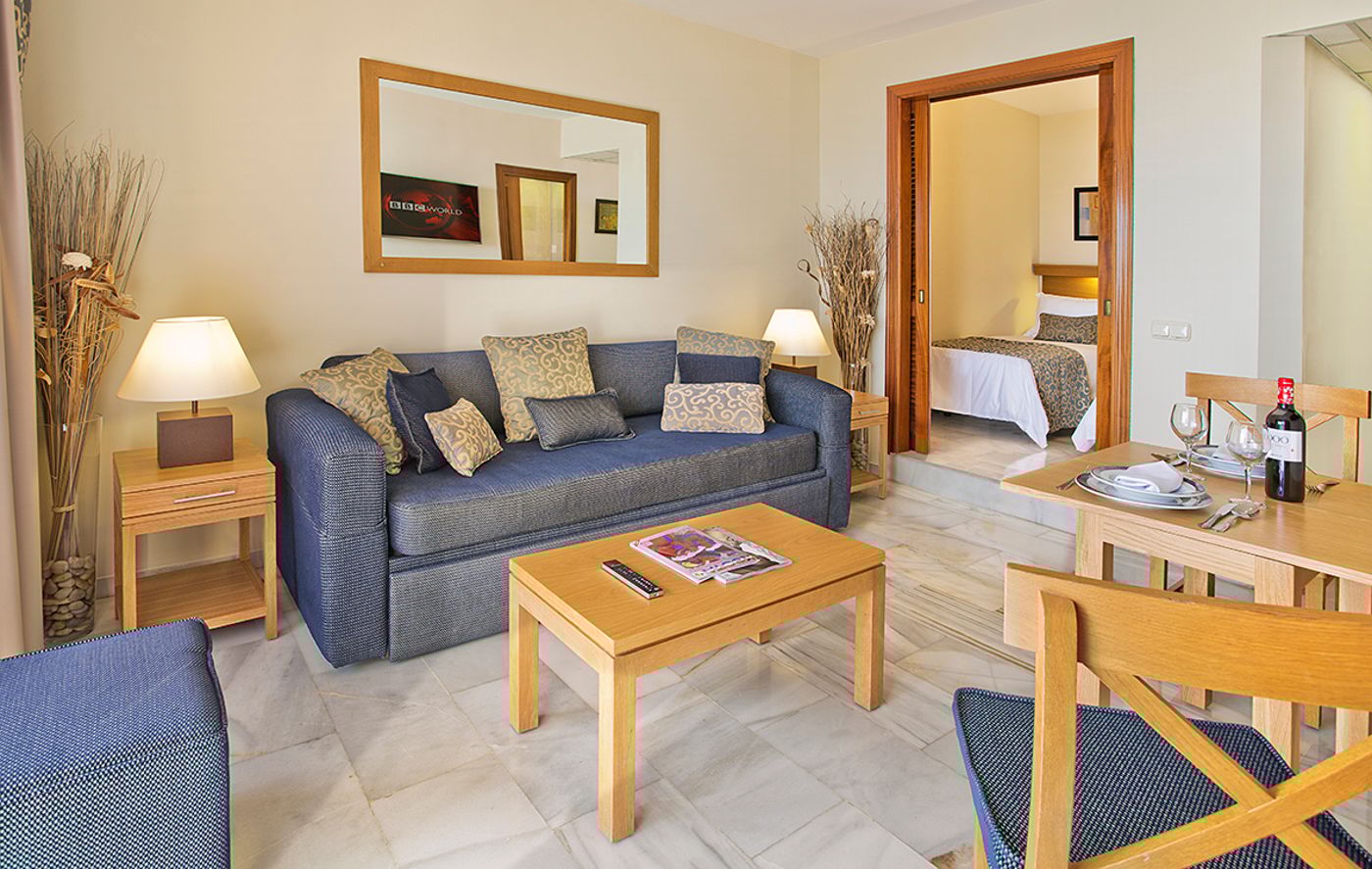 Sunset-Beach-Club-Room-16