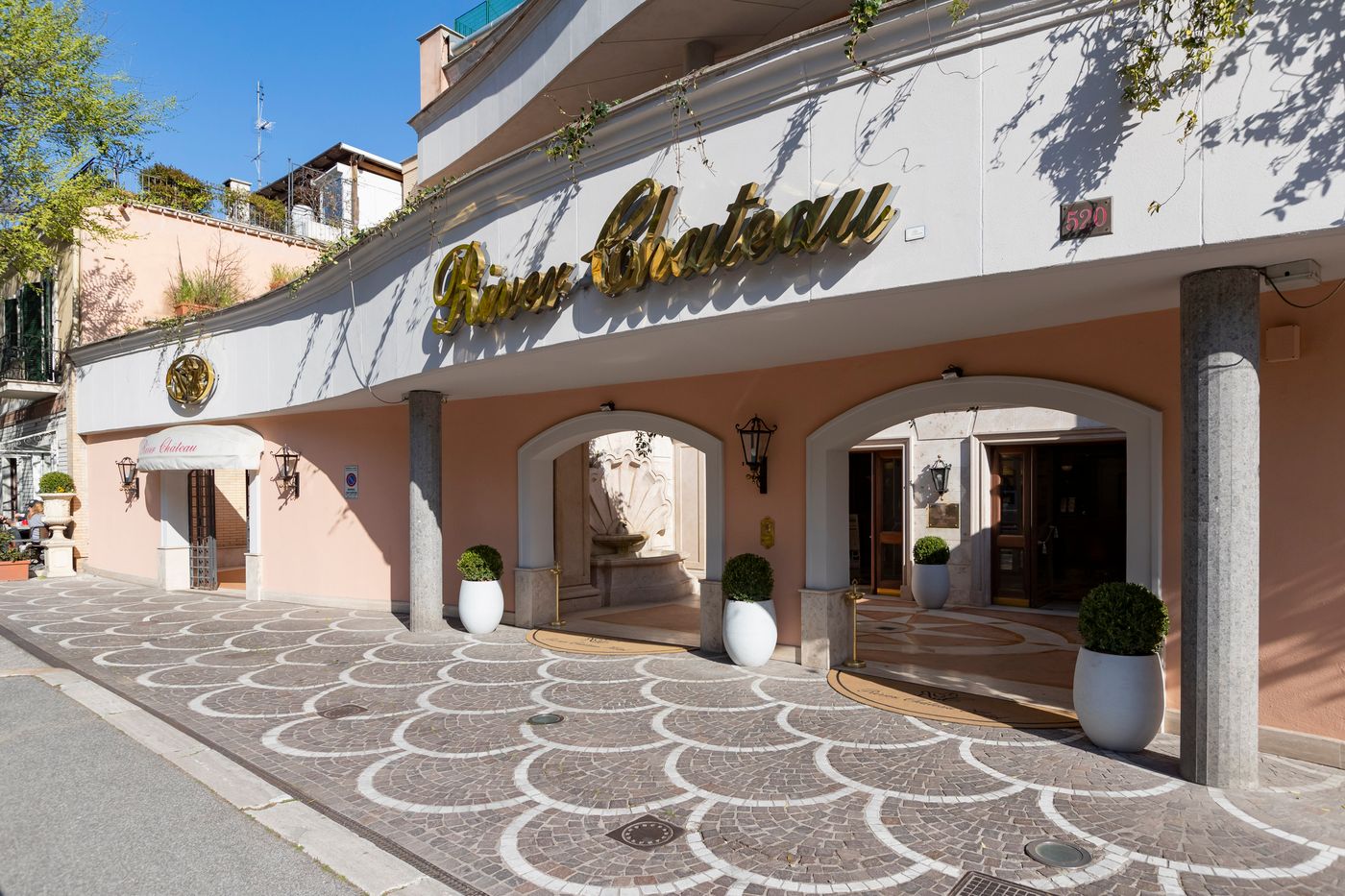 River-Chateau-General-view-2