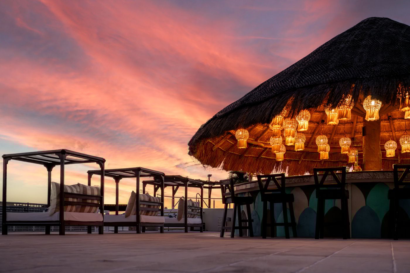 Seadust-Cancun-Family-Resort-Bar-23