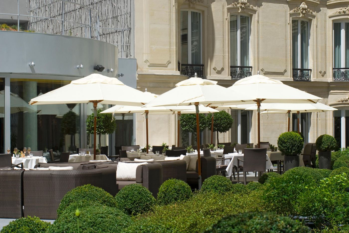 Hotel-Barriere-Le-Fouquets-Paris-Terrace-61