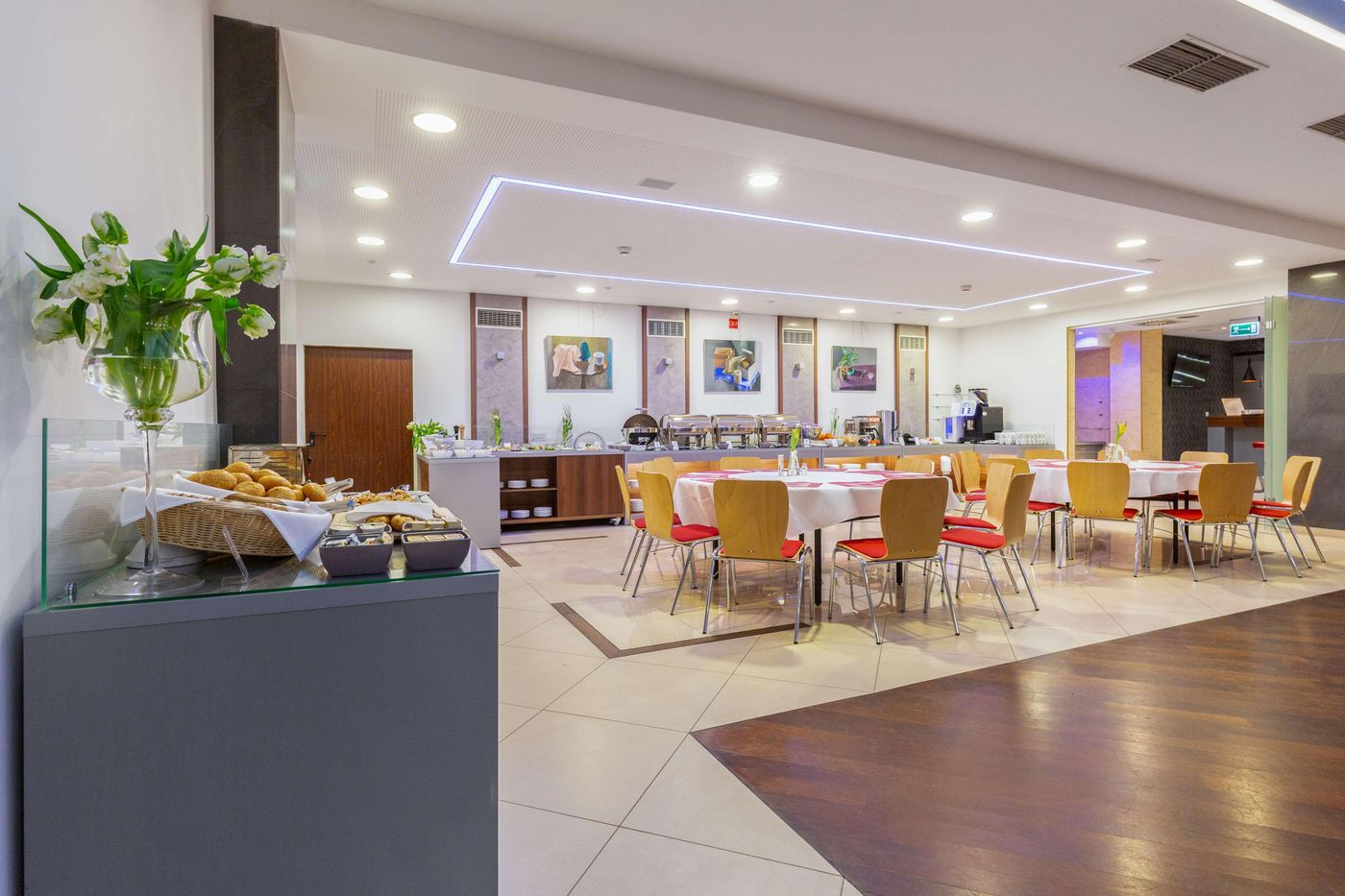 Poleczki-Residence-Apartments-Restaurant-2