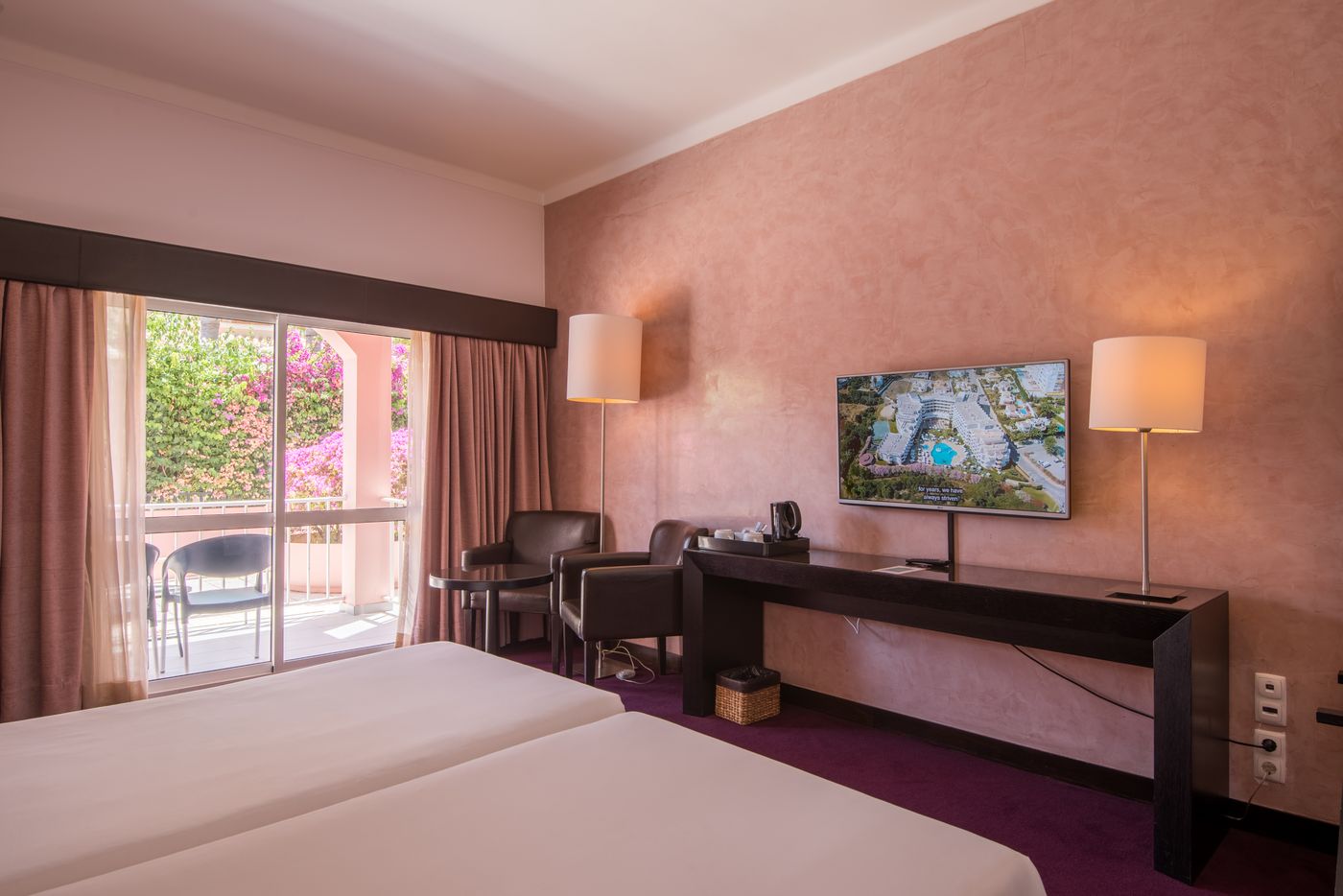 Vila-Gale-Praia-Room-17