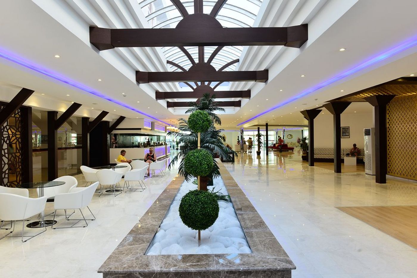 Side Royal Paradise Hotel