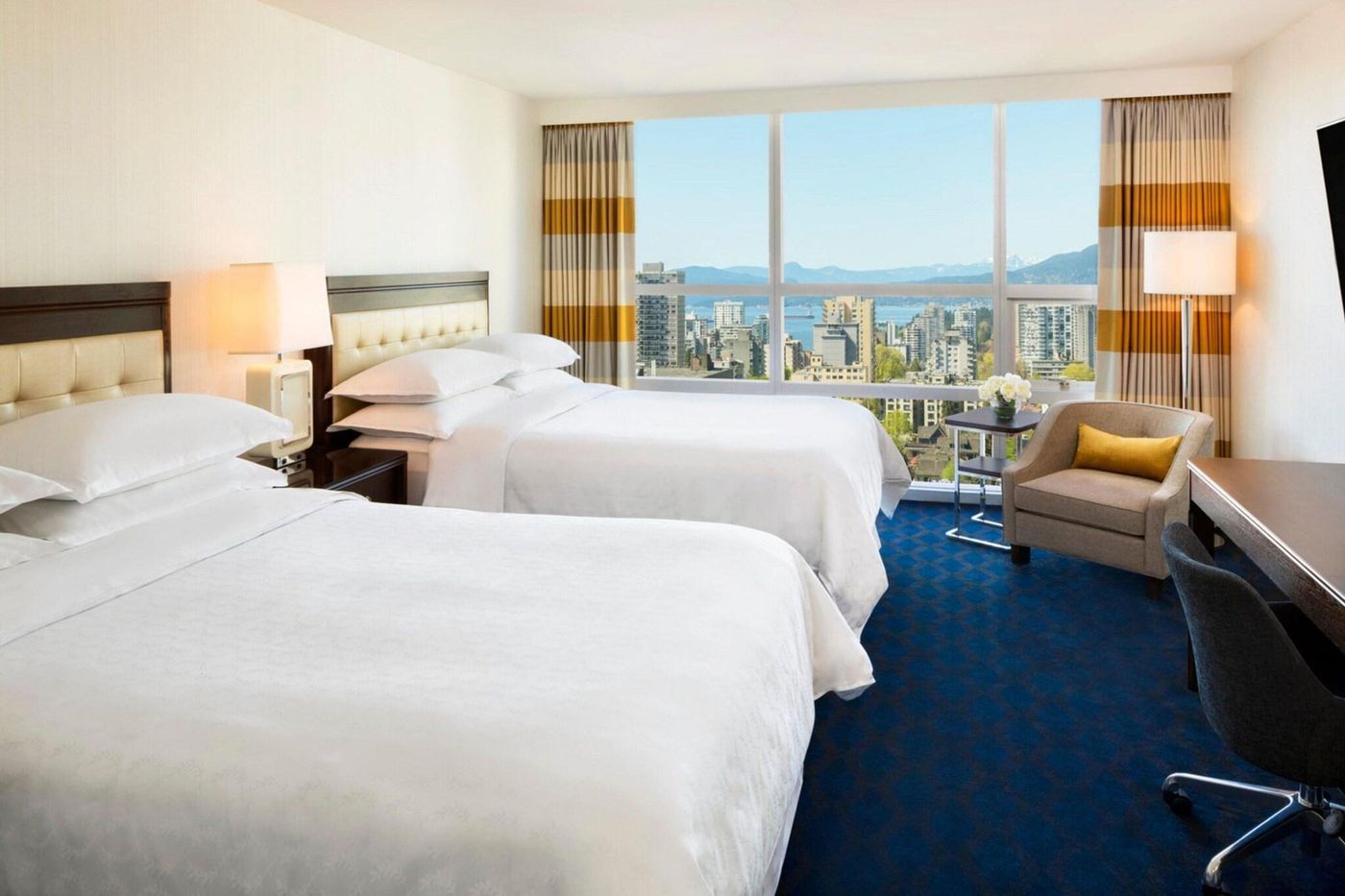 Sheraton-Vancouver-Wall-Centre-Room-23