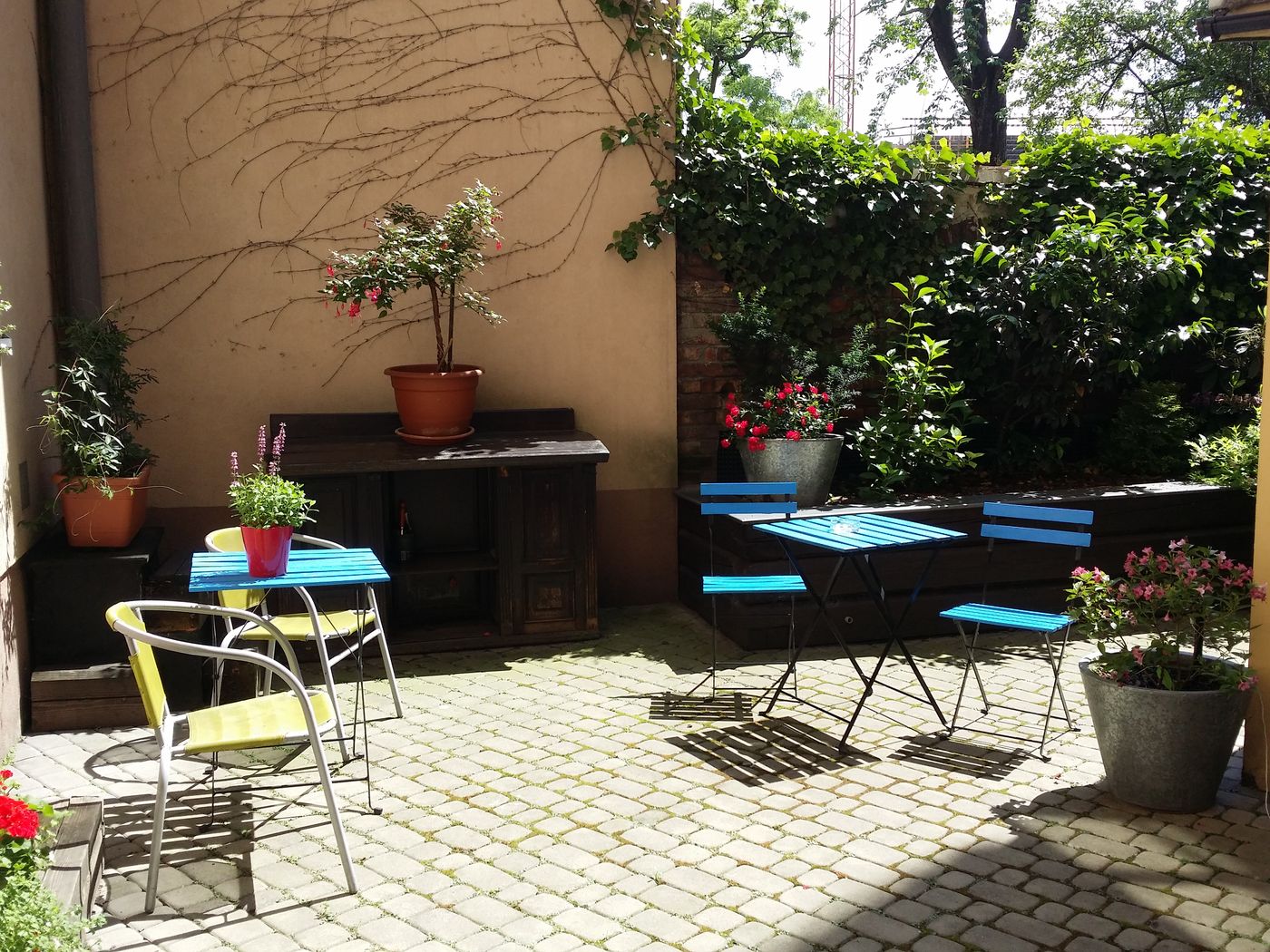 Crystal-Suites-Old-Town-General-view-29