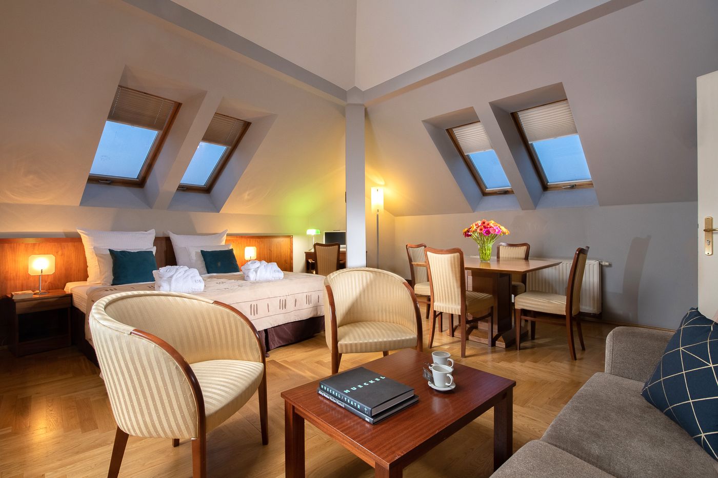 Red-Brick-Apartments-Room-15