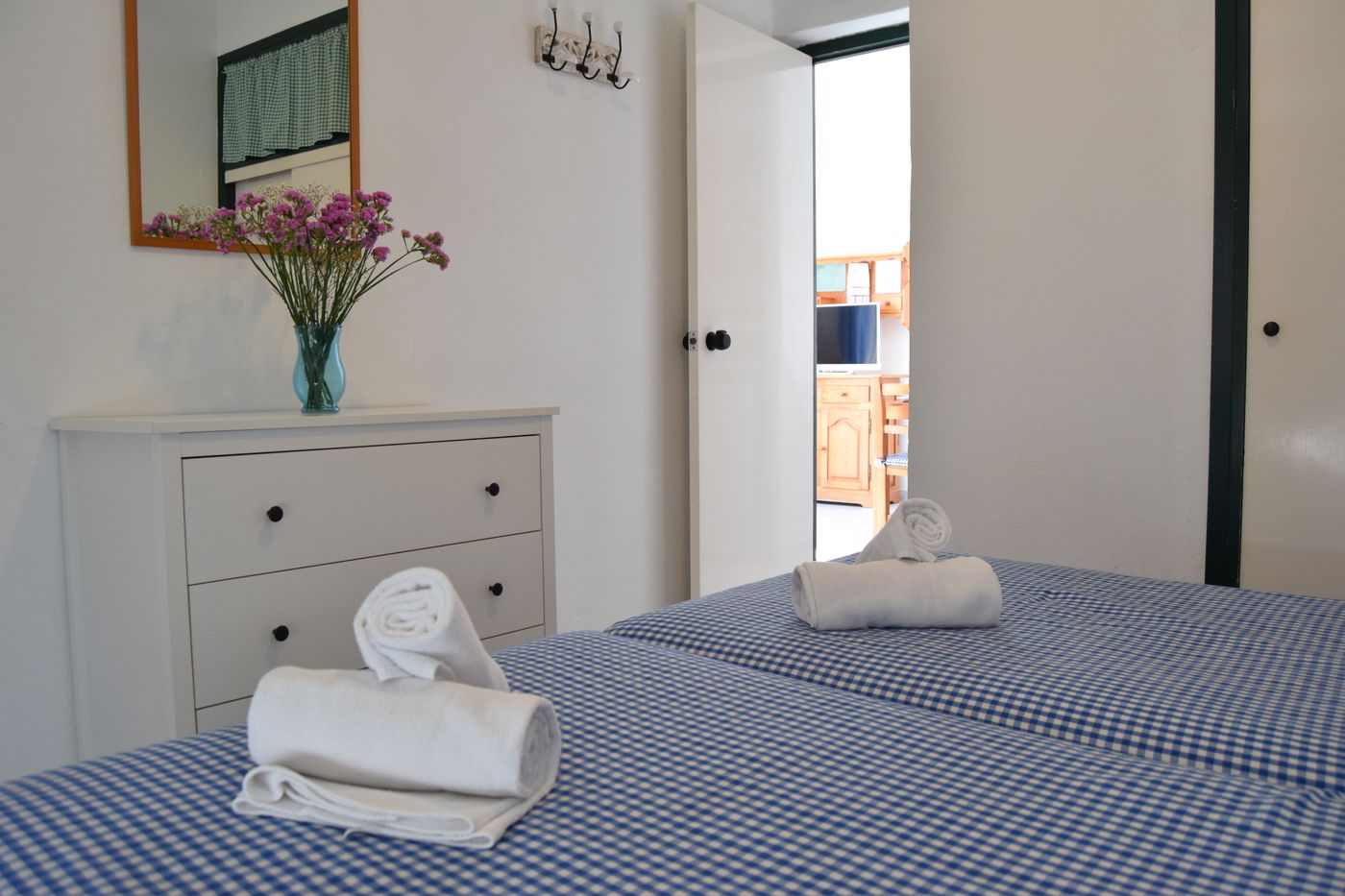 Las-Brisas-I---II-Room-50