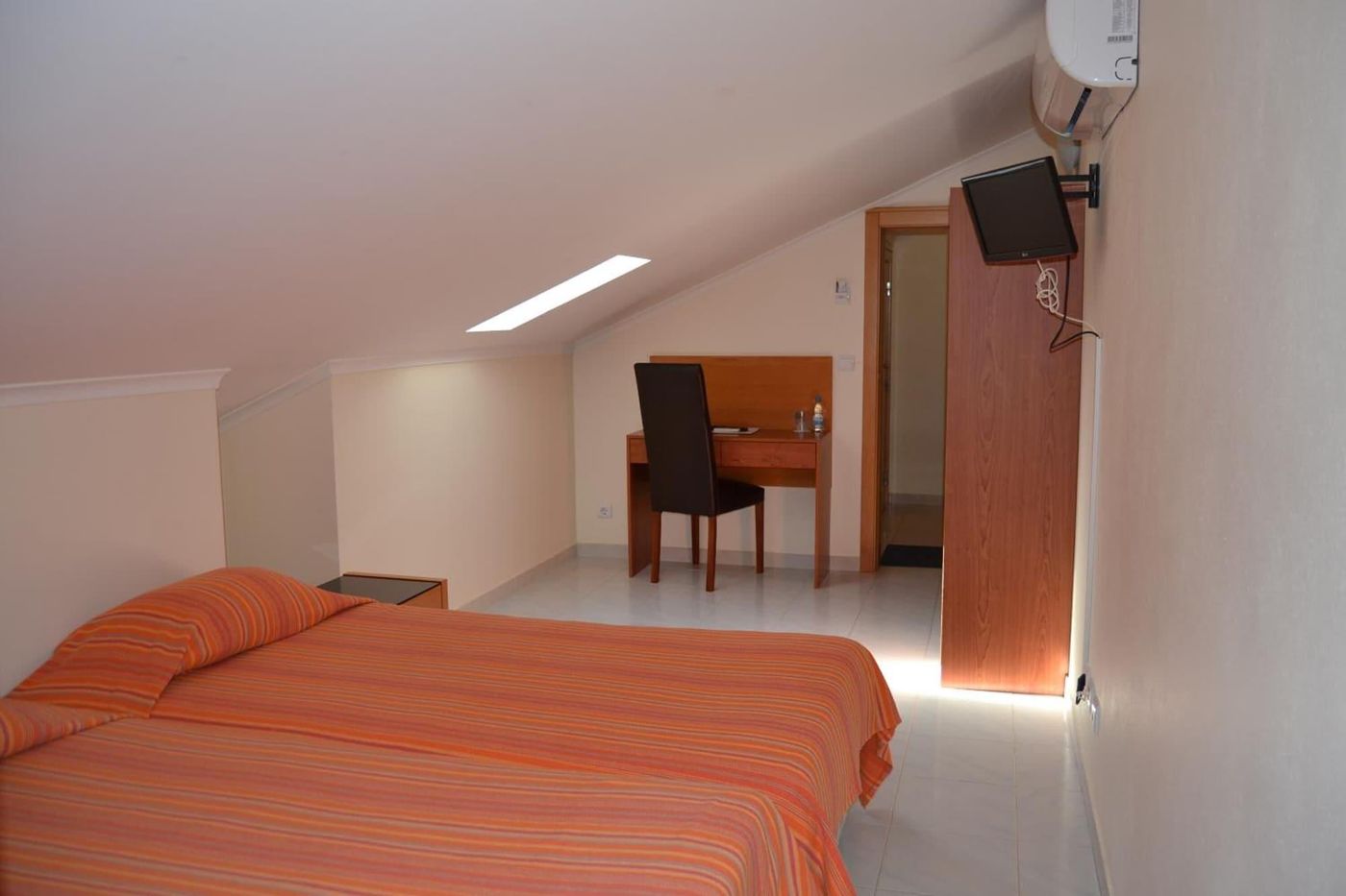 Hospedaria-Recome-ar-Room-32