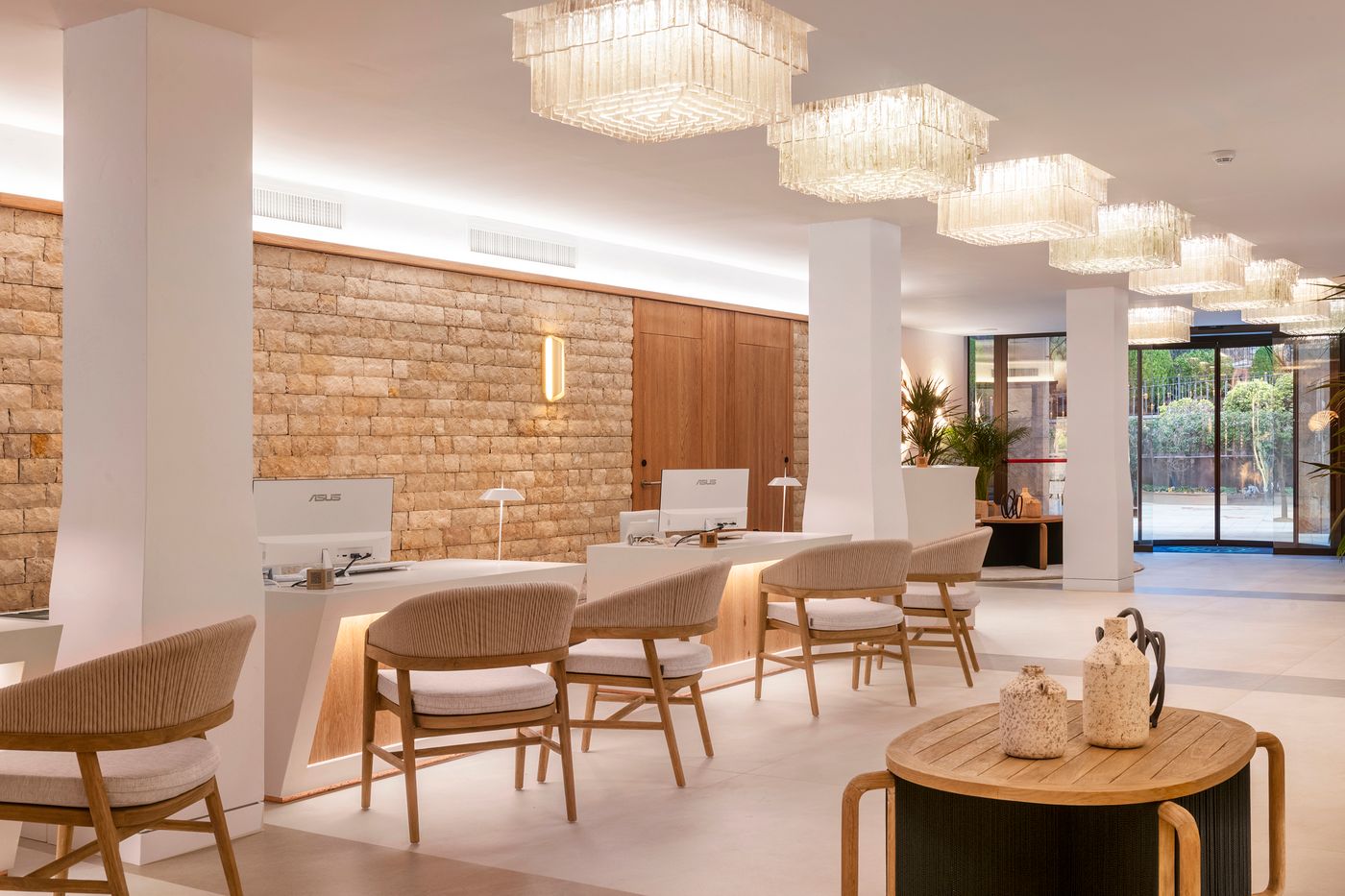 Salles-Hotel---Spa-Cala-del-Pi-Lobby-45