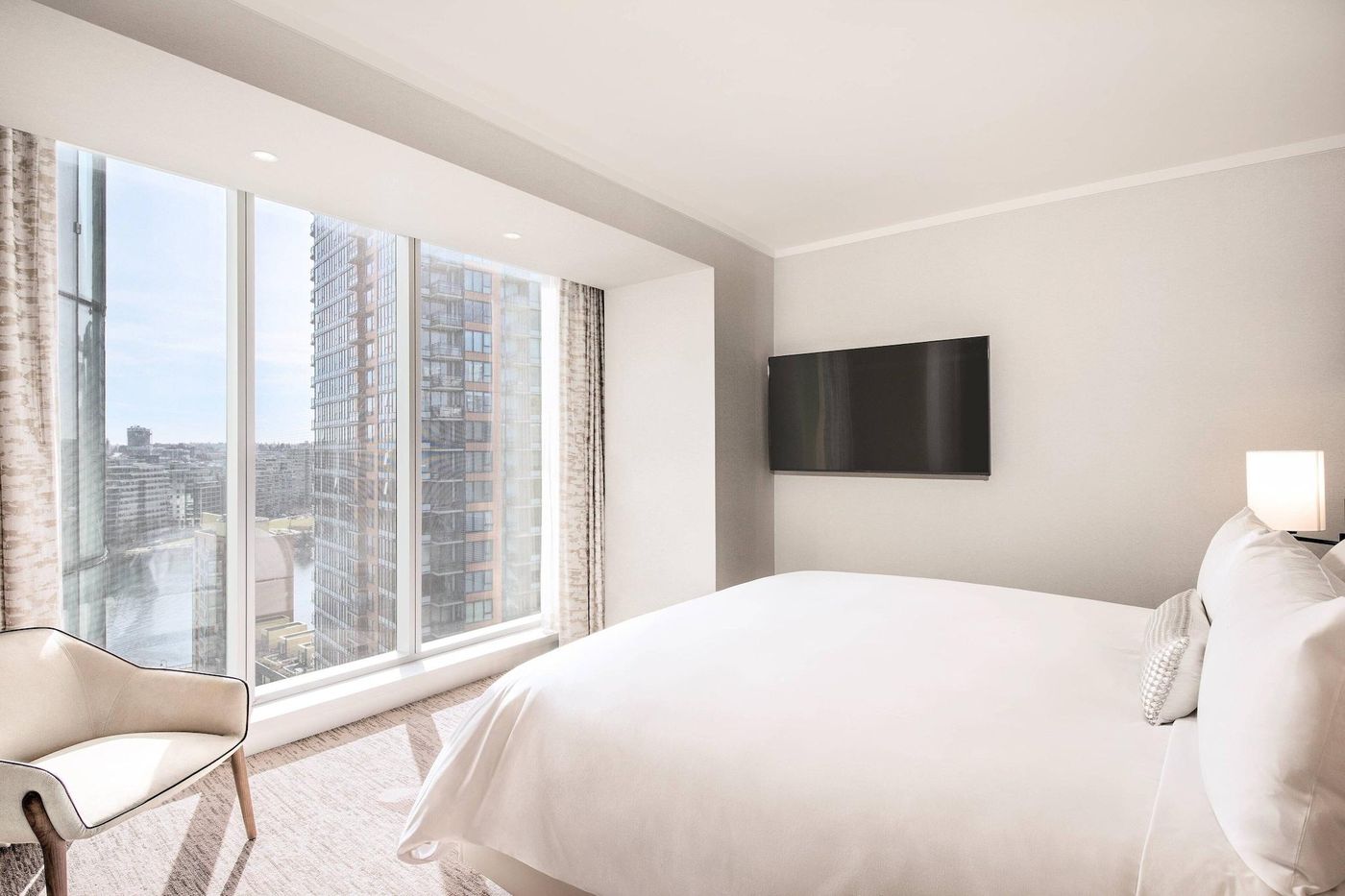 JW-Marriott-parq-Vancouver-Room-47