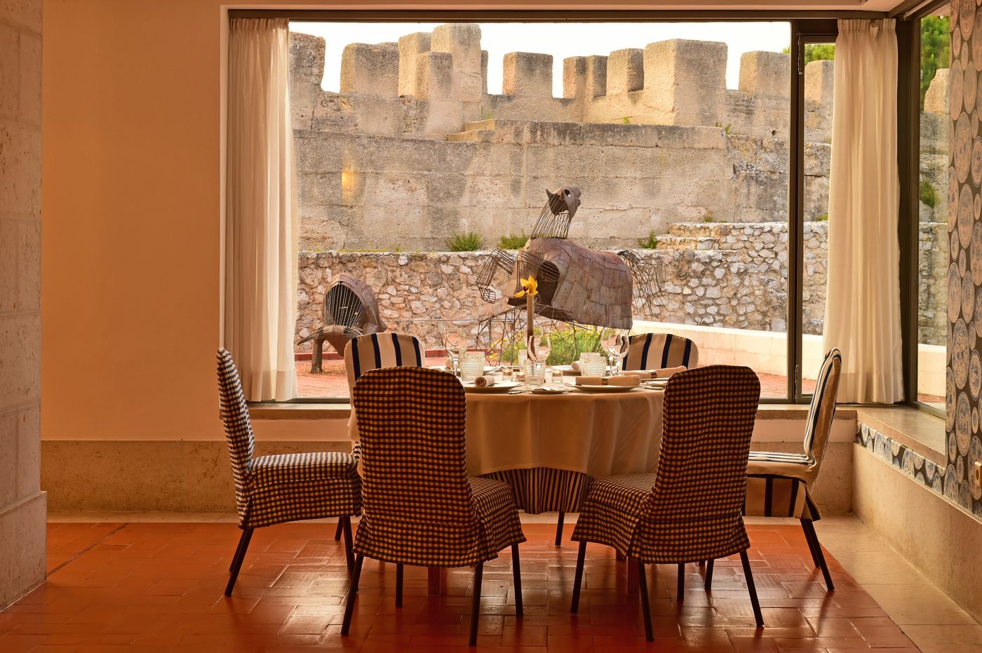 Pousada-Castelo-de-Alcacer-do-Sal-Restaurant-4