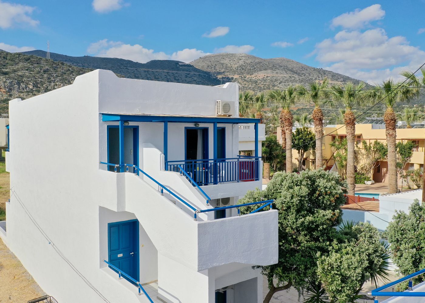 Latania-Studios---Apartments-General-view-10