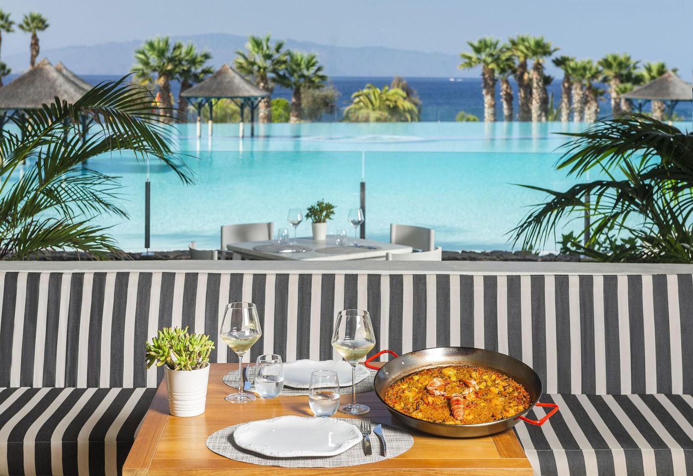 RedLevel-at-Melia-Palacio-de-Isora-Restaurant-26