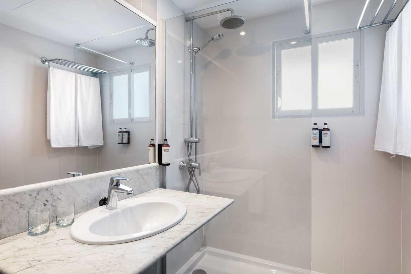 New - Sol Milanos-Pinguinos