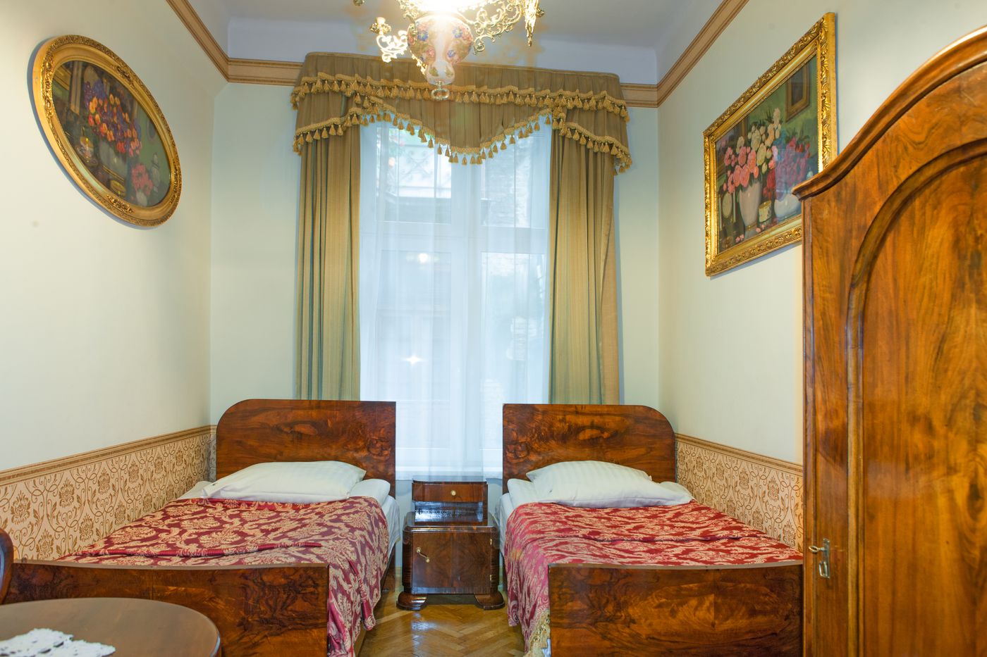 Metropolitan Apartments-Poland-Krakow-Room-1