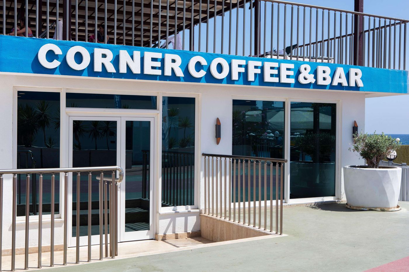 Granada-Luxury-Okurcalar-Bar-24