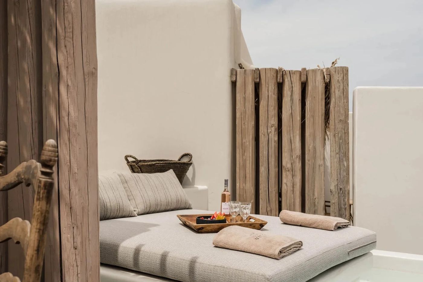 The-Wild-By-Interni-Room-66