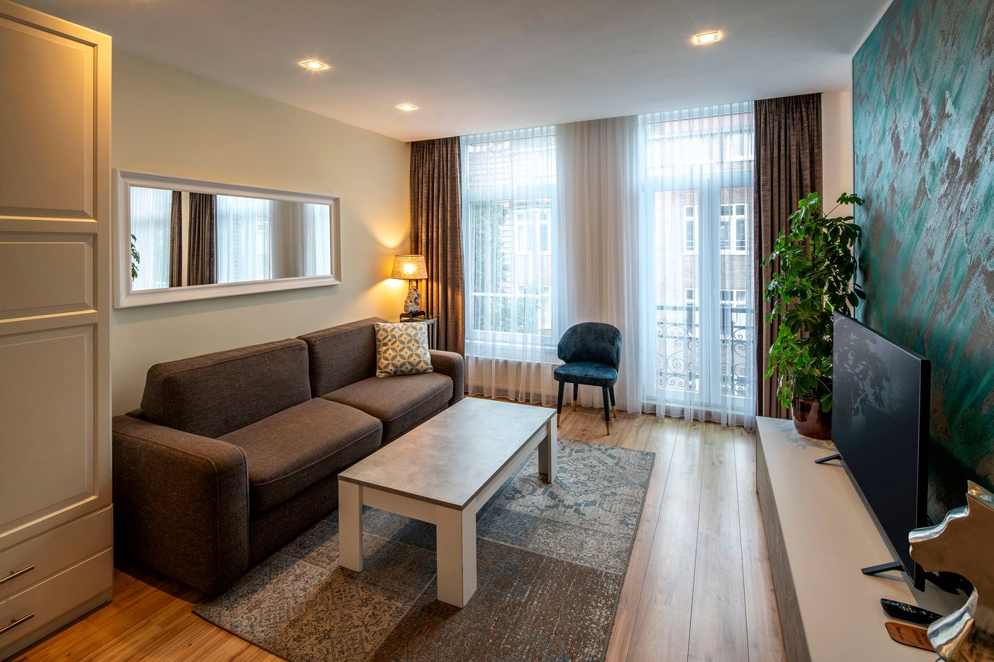 Hotel-Jupiter-Room-38