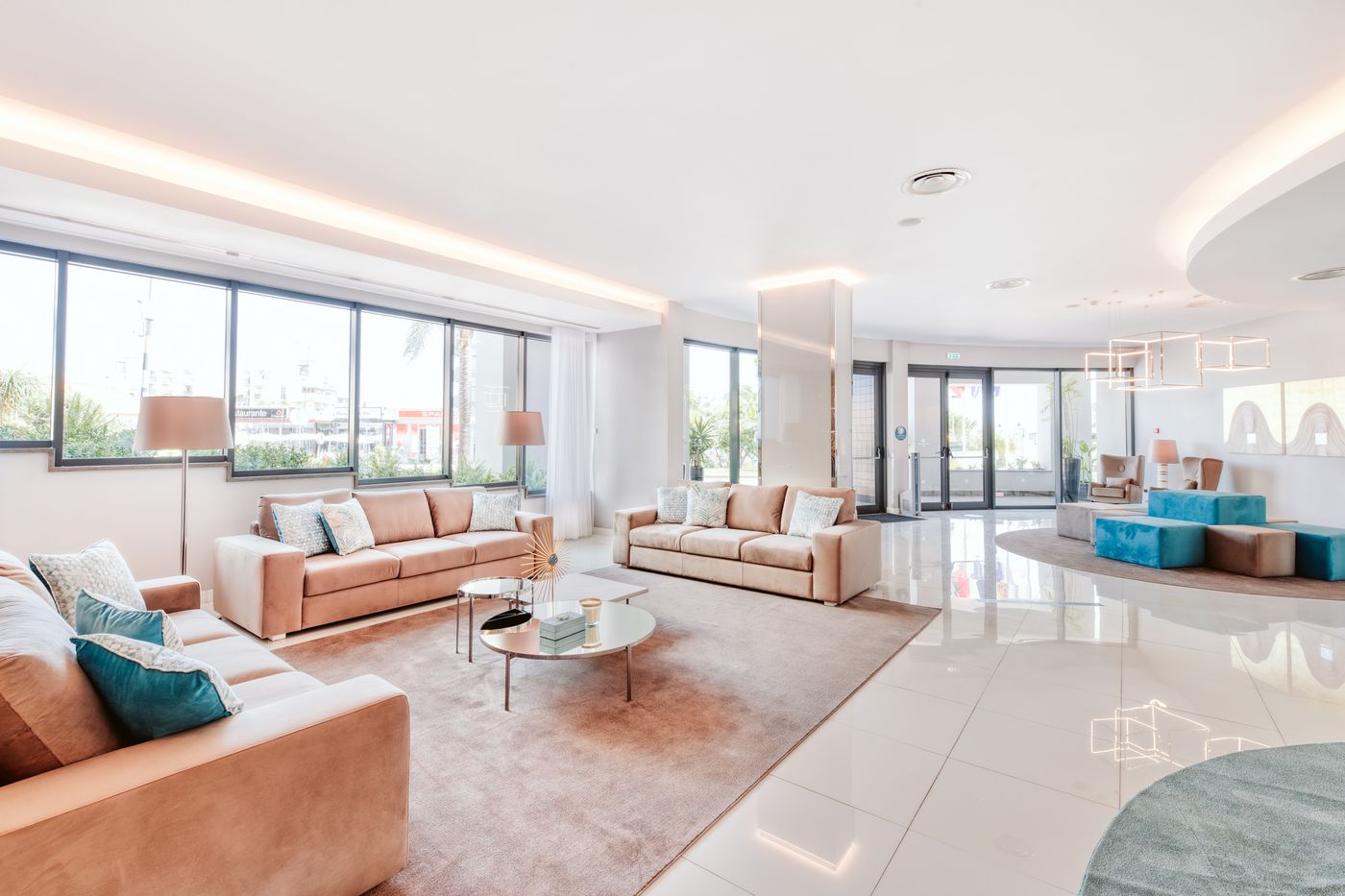 Vila-Baleira-Funchal-Lobby-48