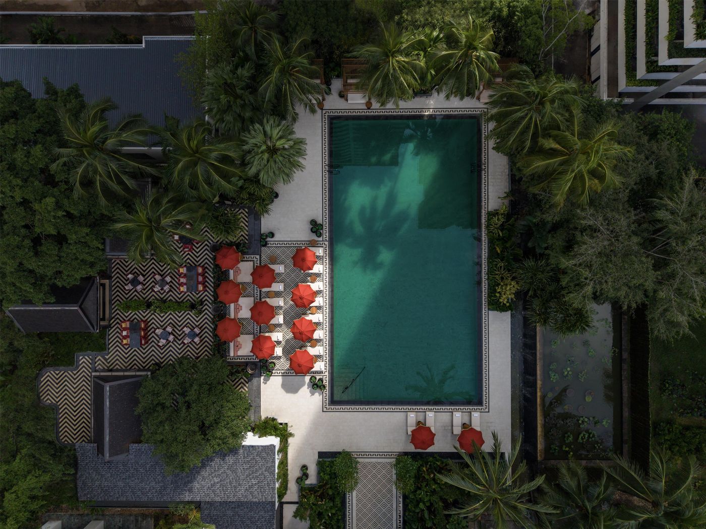 Anantara-Siam-Bangkok-Pool-89