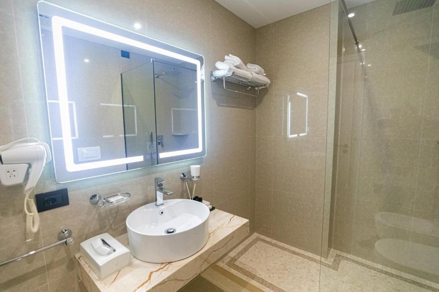 Kraal Hotel-Albania-Vlorë-Room-5