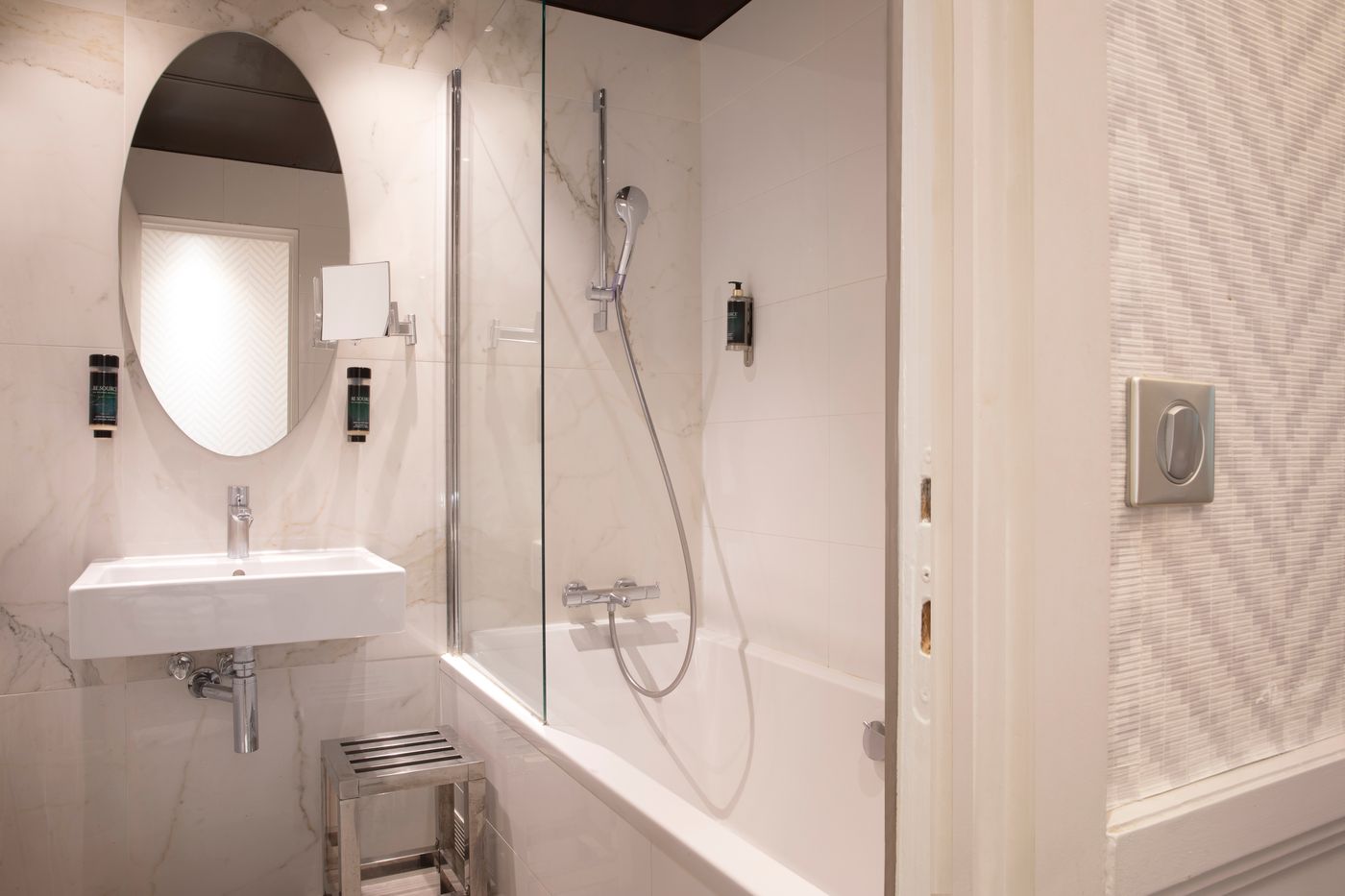 Longchamp-Elysees-Room-26