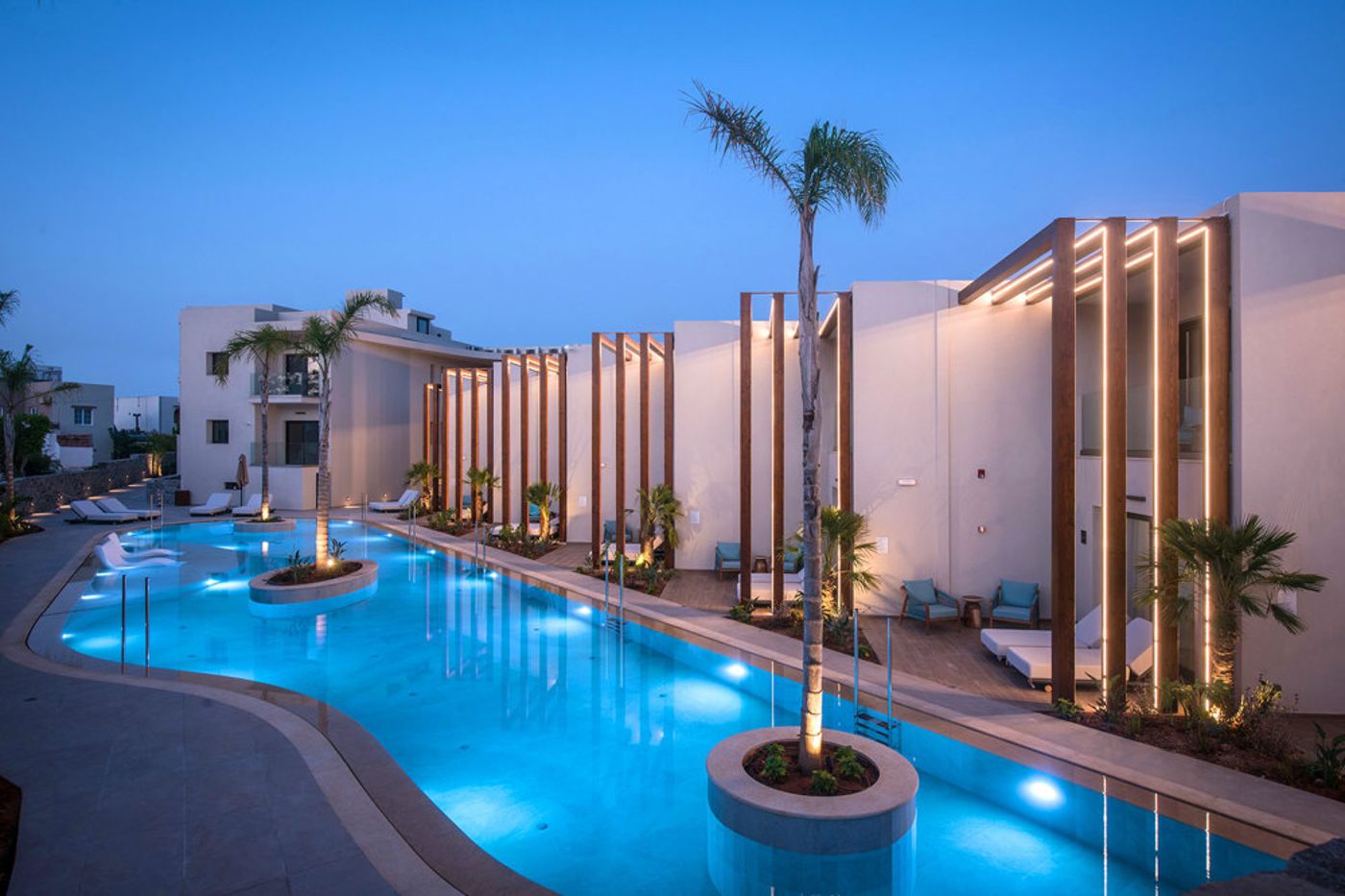 Noble Hotel & Suites 