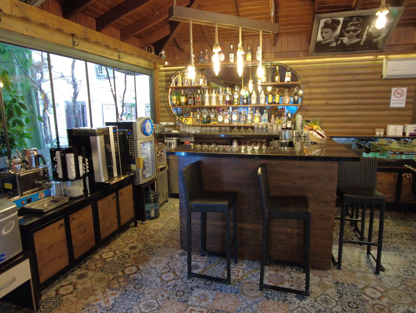 Oscar-Boutique-Hotel-Bar-54