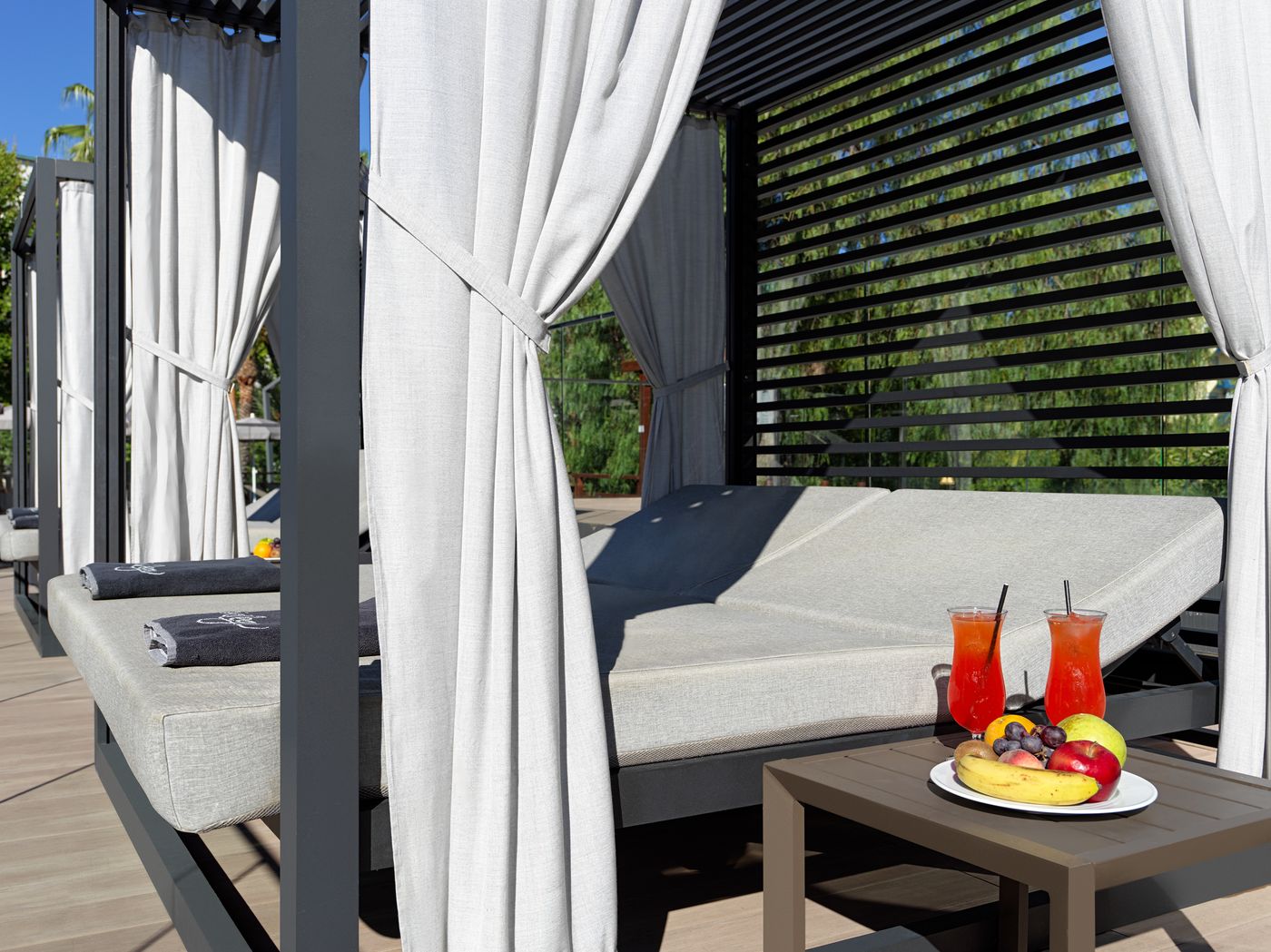 H10-Salou-Princess-Pool-48