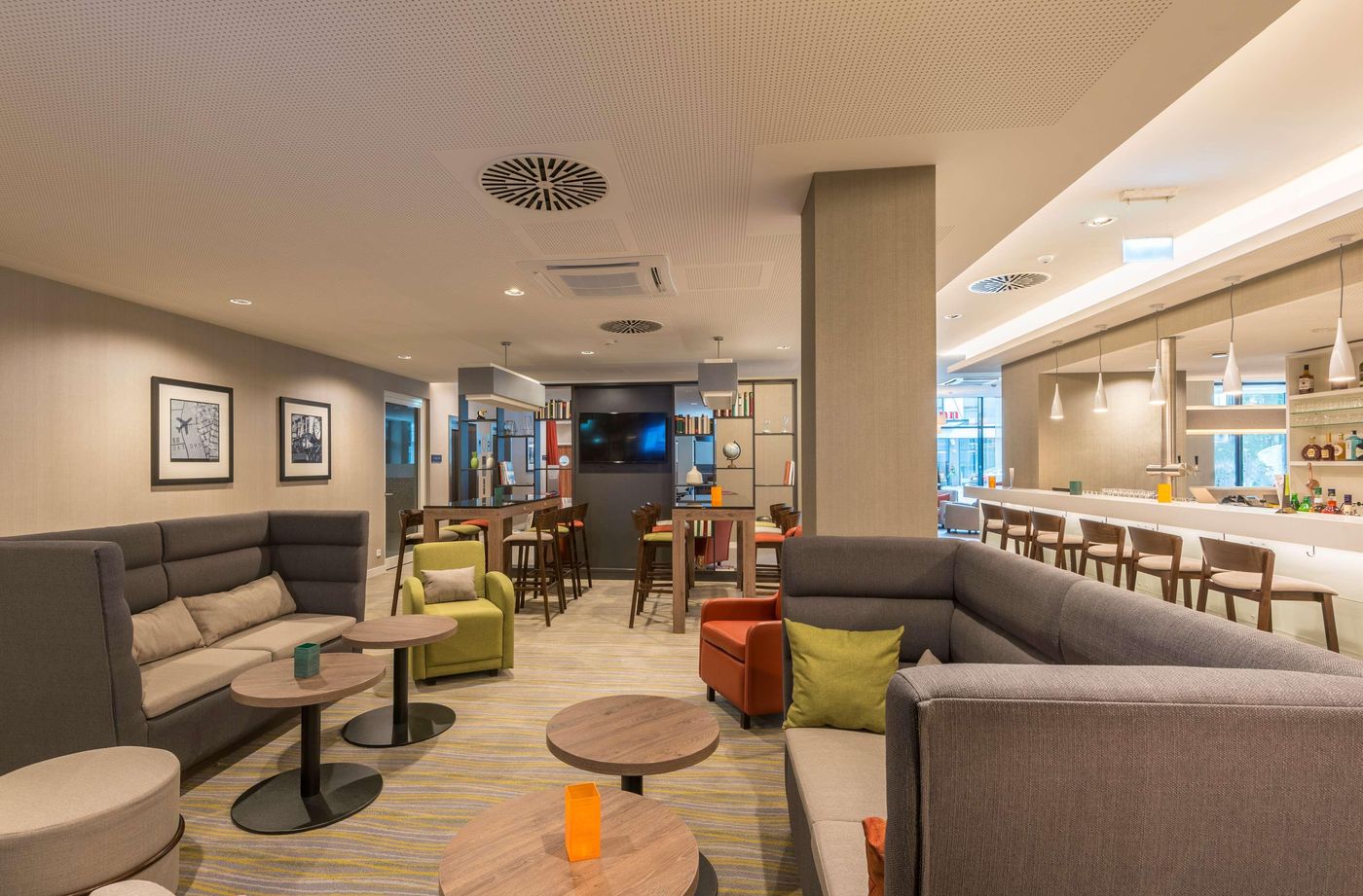 Hampton by Hilton Munich City West - Germany - Munich - Lobby - 9