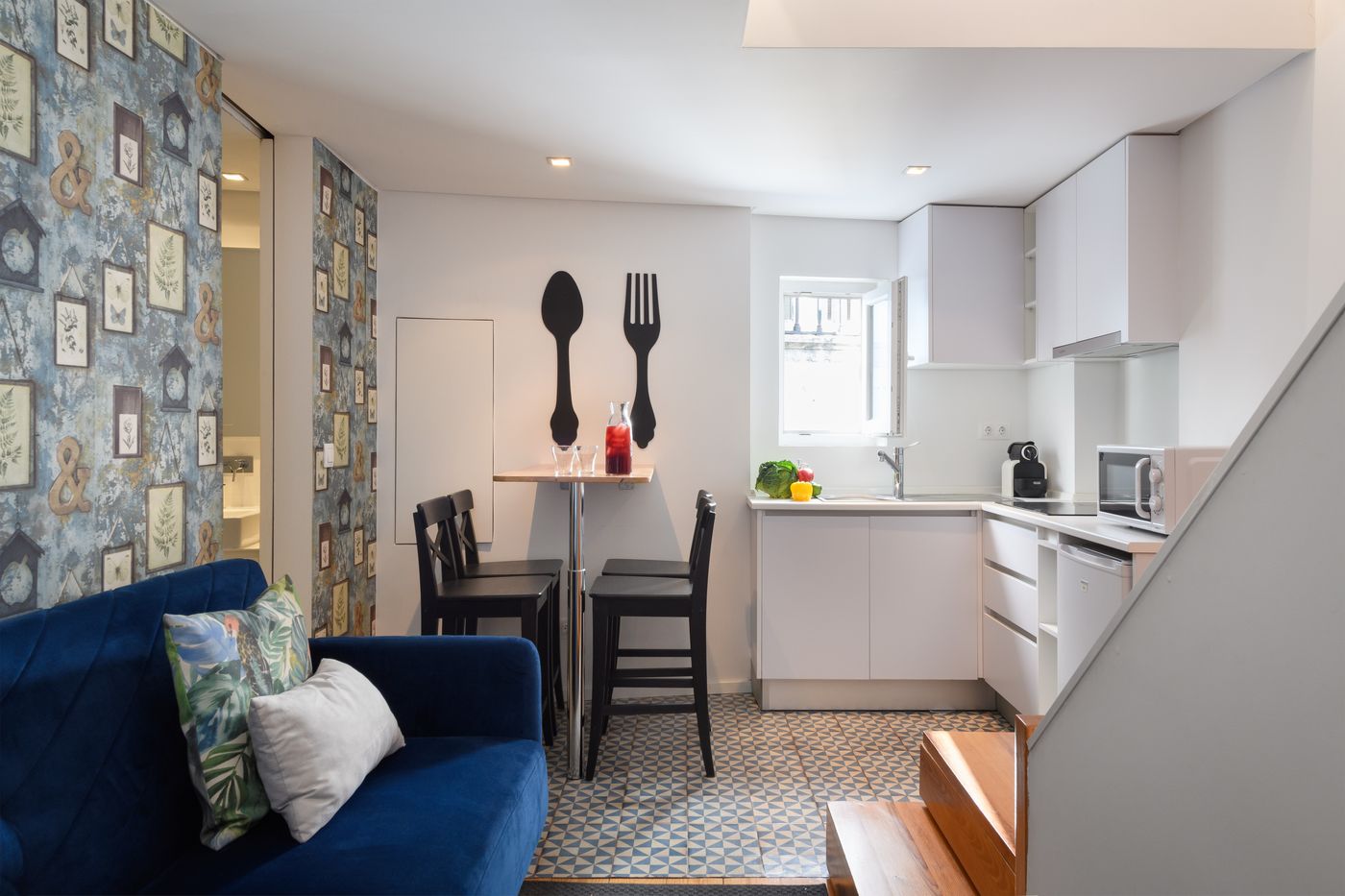 Alfama-Yellow-House-Room-17