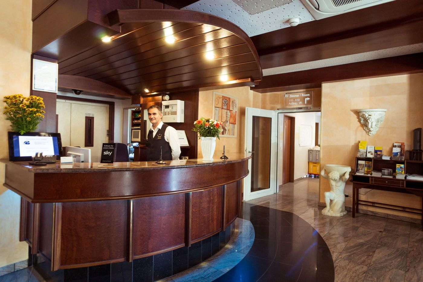 Aparthotel Astro Stuttgart-Germany-STUTTGART-Lobby-8