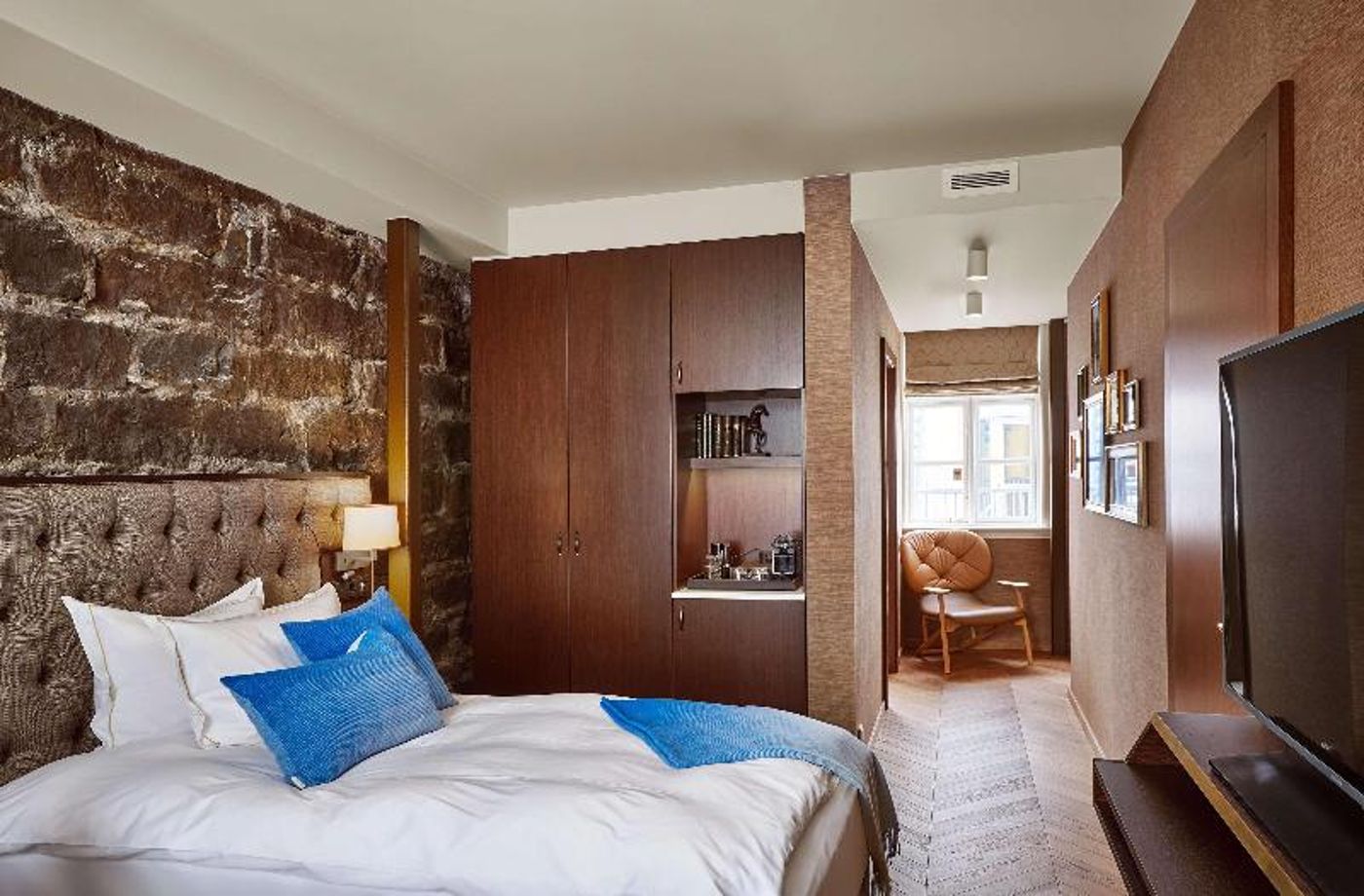 Reykjavik Konsulat Hotel Curio Collection by Hilto