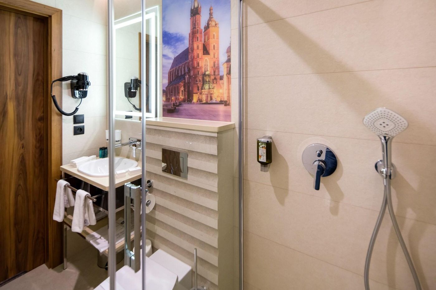 Sky-Hotel-Krakow-Room-39