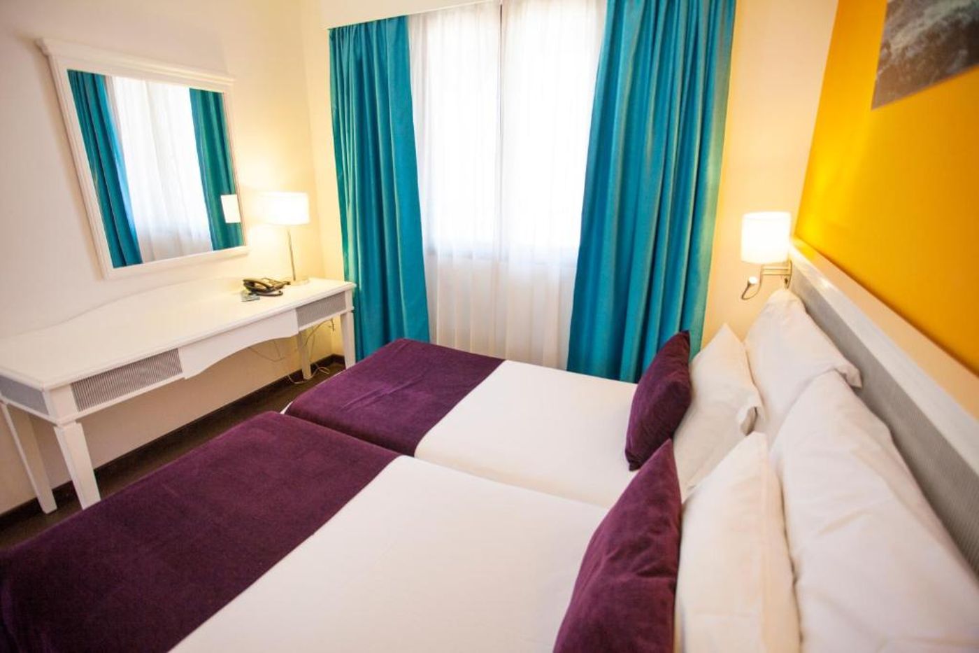 Coral-Los-Alisios-Room-28