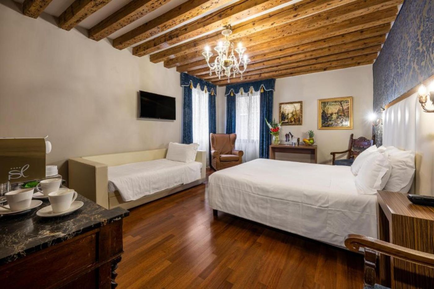 Palazzo-San-Lorenzo-Room-23