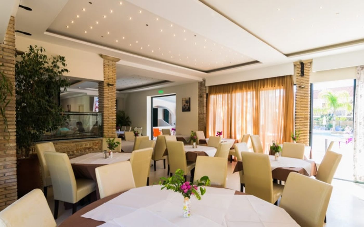 Zante-Plaza-Hotel---Apartments-Restaurant-24