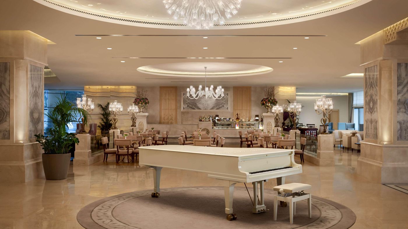 CVK-Park-Bosphorus-Hotel-Istanbul-Lobby-11