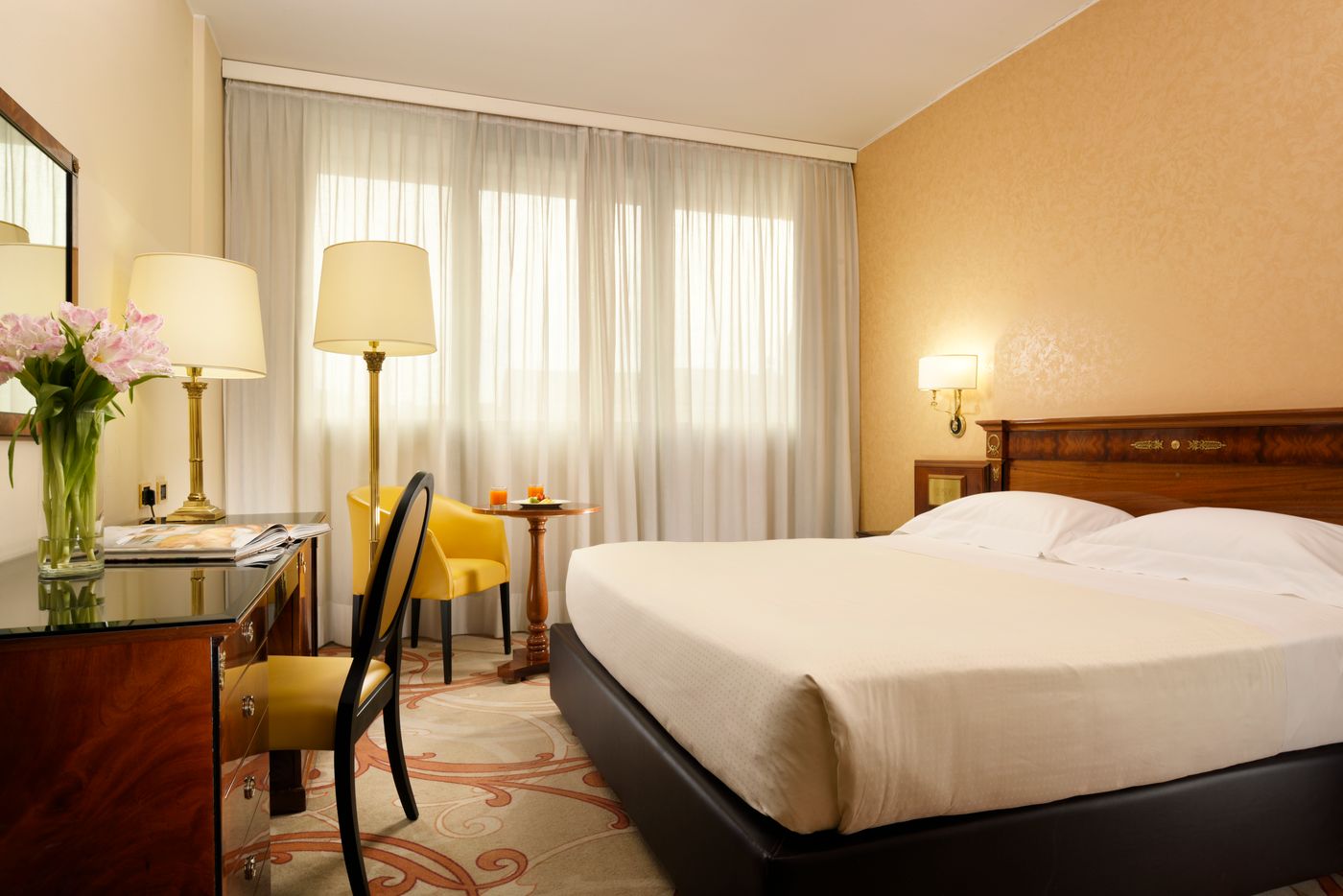 Unahotels Scandinavia Milano - Italy - Milano - Room - 1