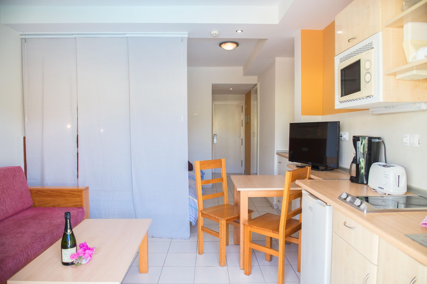 Apartamentos-Dolores-Room-12