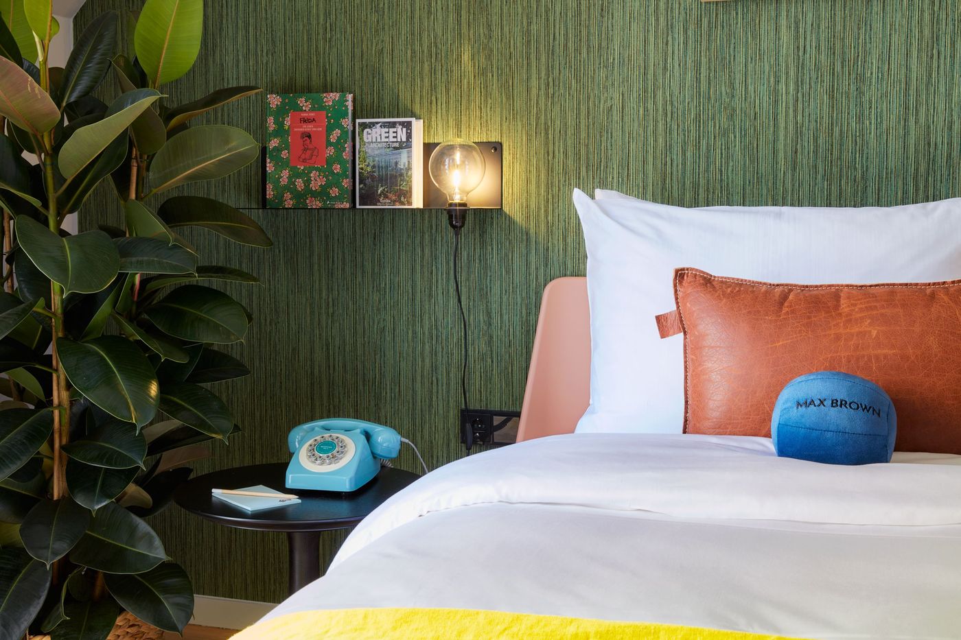 Max Brown Htl 7th District, part of Sircle Collect - Austria - Vienna - Room - 0